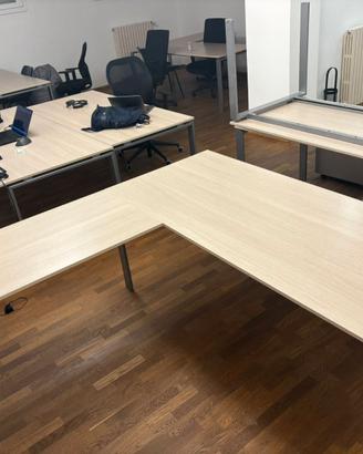 Scrivania da ufficio / home office