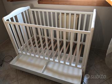 Lettino bambino con sponde