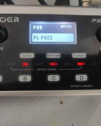 MOOER PE100 + LOOPER STRICH  Loop Drum Machine