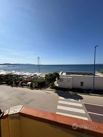 V98 Appartamento fronte mare zona Pratoranieri