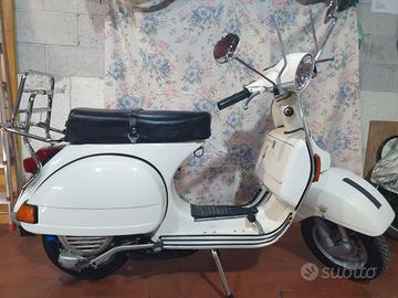 Vespa P200E  targa Oro FMI