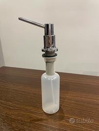Dispenser sapone liquido a scomparsa