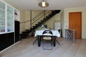 CASA SEMINDIPENDENTE A CAMPLI