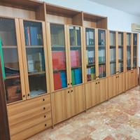 Librerie in rovere con ante a vetro