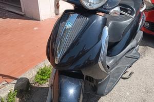 Beverly 250
