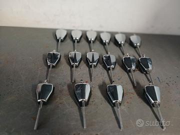 16 tiranti per cassa acustica