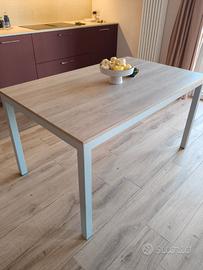 Tavolo con piano in legno 85x140