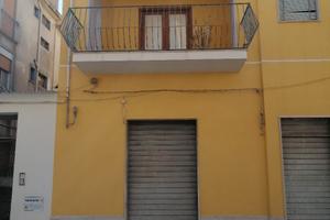 Casa si più livelli nel cuore di Carlentini