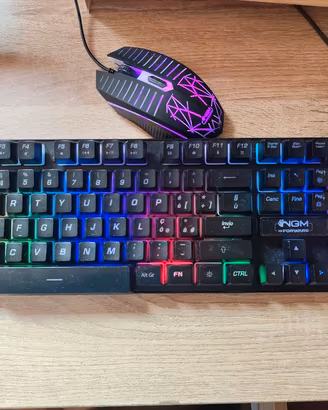 Tastiera italiana con mouse da gaming NGM