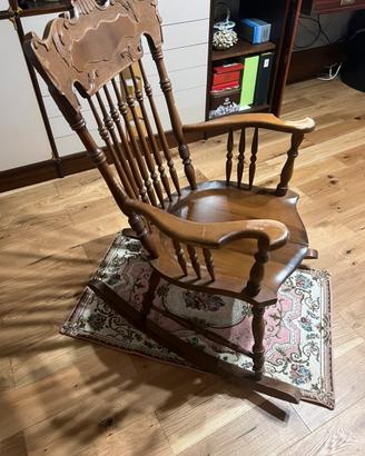 Sedia a dondolo stile “Old America “