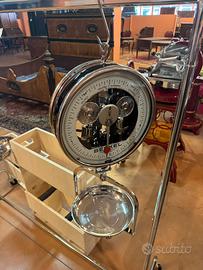 Bilancia Berkel restaurata nera sospesa