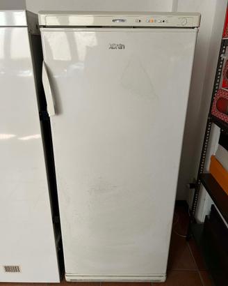 Frigorifero e freezer verticali
