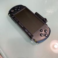 PSP E-1000 con telecamera