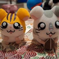2 peluches hamtaro - tigra e ghiotto