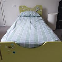 Letto singolo con materasso