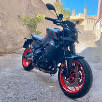 YAMAHA MT-09