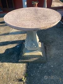 Tavolo Antiquariato in cemento per esterno