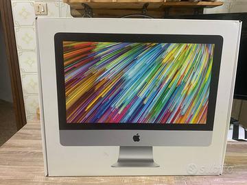iMac 21.5" (2017) – i5, 8GB RAM con accessori