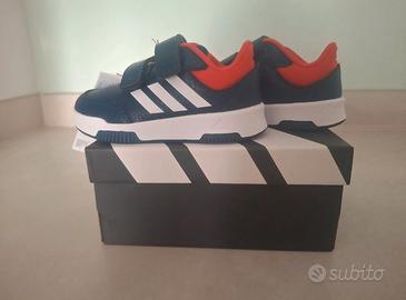 Scarpe Adidas bambino numero 23
