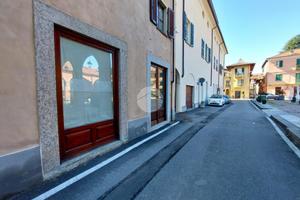 NEGOZIO A RIVAROLO CANAVESE