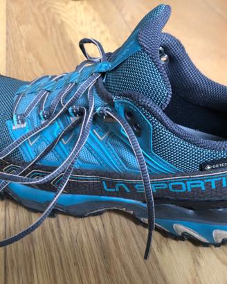 Scarpe trekking La Sportiva n. 40 e 1/2  azzurre