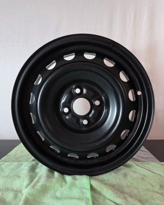 Set 4 Cerchi 15" 5Jx15H2 ET38 4 Fori + Dadi