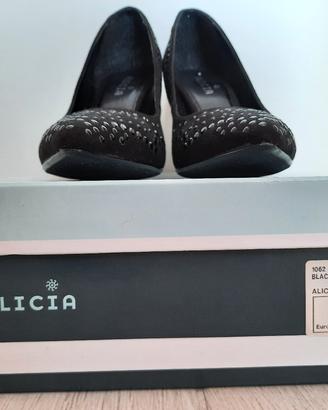 Décolleté donna nere