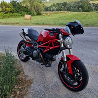 Ducati Monster 696