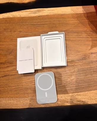 Apple MagSafe Battery Pack