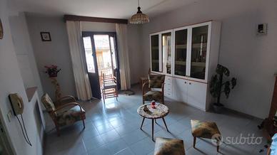 Casa per civile abitazione