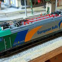 Locomotiva elettrica Trix BR185
