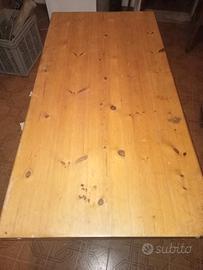 Tavolo in legno