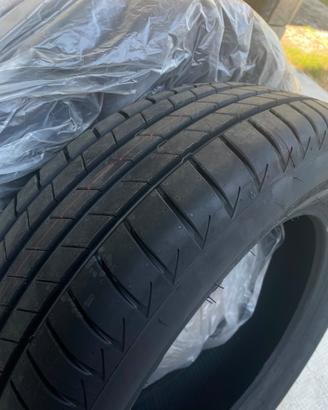 Gomme Auto Bridgestone Turanza 185-65 R15 88 T