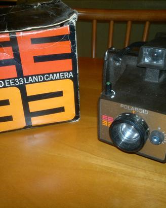 Polaroid EE33 LAND CAMERA