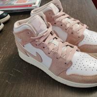 scarpe Nike Jordan One mid Legend Pink
