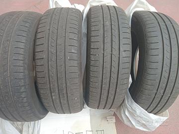 4 Pneumatici Norauto 185/60R15