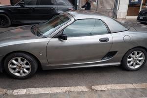 Auto MG TF 1600 senza motore e cambio