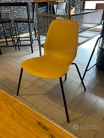 Sedie Ikea gialle con gambe nere – impilabili