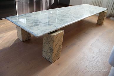 Tavolino di marmo di design del 1982