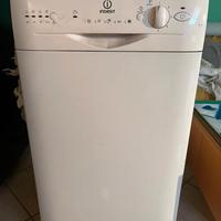 Lavastoviglie 9 coperti Indesit