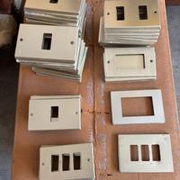 Placche/Prese/Interruttori/Supporti Bticino Magic