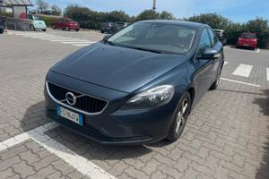 Volvo v40 D2 2.0