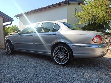 JAGUAR X-Type X400/6/7/8/9 - 2006