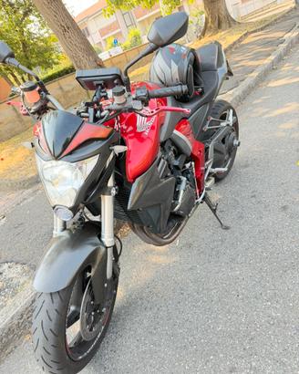 Honda cb1000r