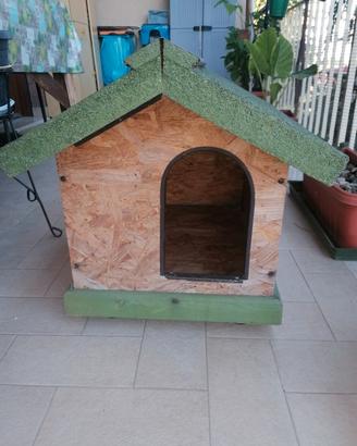 CUCCIA IN LEGNO PER CANI/GATTI. 