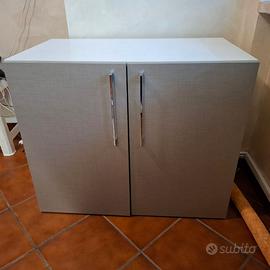 mobile grigio + scaffali