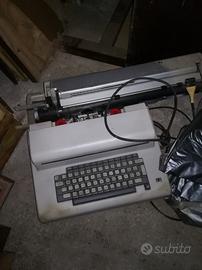 Macchina da scrivere vintage funzionante 