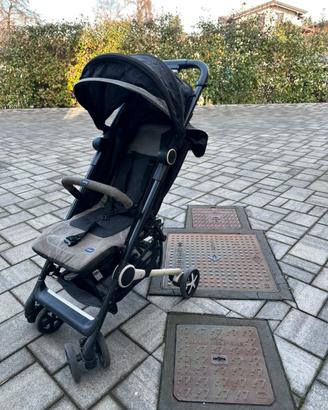 Passeggino pieghevole