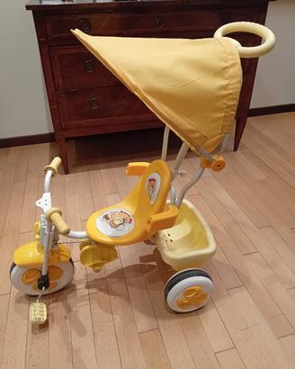 triciclo giallo 
