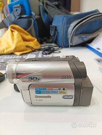 Cinepresa Panasonic nv gs€5
